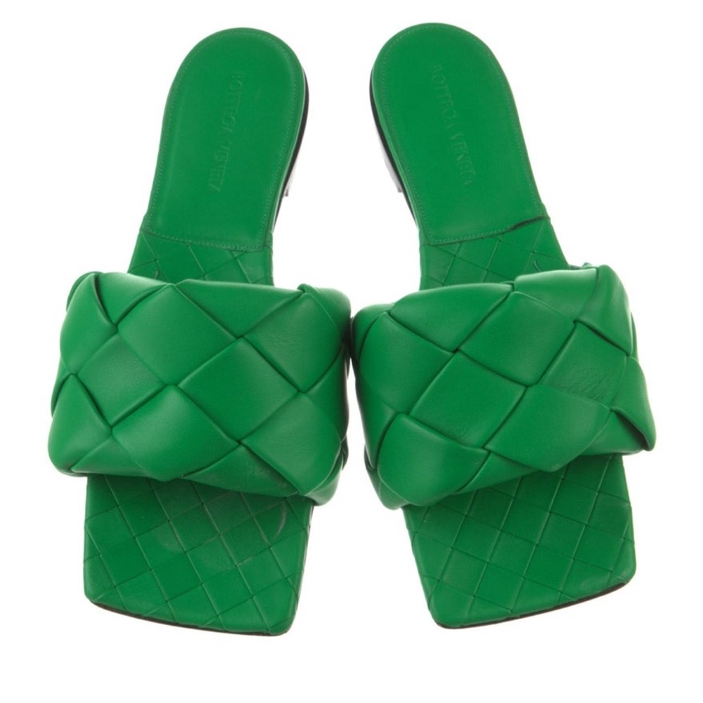 Bottega Veneta Lido Mules in Parakeet Green RARE 38